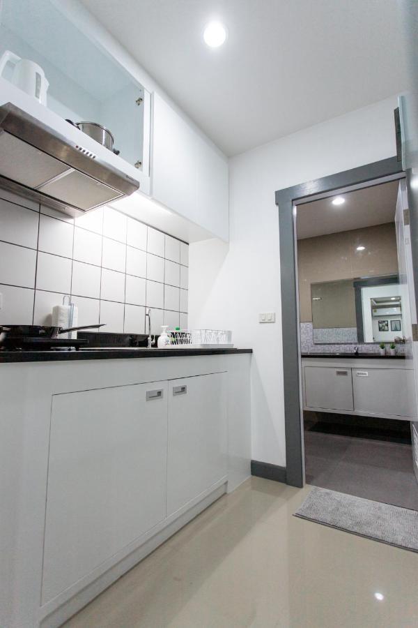 Estúdio Apartamento de 45m2 com 1 banheiro privativo em Silom Banguecoque Exterior foto